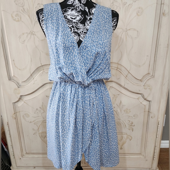 Joie Dresses & Skirts - Joie Sleeveless Dress Sz Small